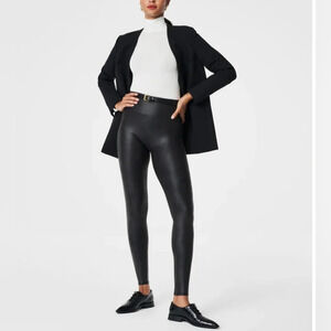 Women’s SPANX Faux Leather Leggings Black Sz Med